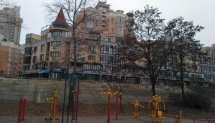Площадка для воркаута в городе Киев №6087 Средняя Современная фото