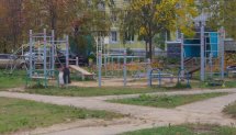 Площадка для воркаута в городе Тверь №7802 Маленькая Современная фото
