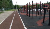 Площадка для воркаута в городе Саратов №8593 Большая Современная фото