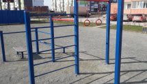 Площадка для воркаута в городе Новосибирск №9540 Маленькая Современная фото