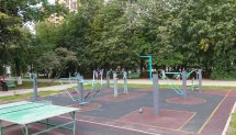 Площадка для воркаута в городе Жуковский №9976 Маленькая Современная фото