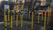 Площадка для воркаута в городе Киев №10479 Средняя Современная фото