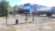 Площадка для воркаута в городе Челябинск №2205 Маленькая Современная фото