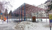Площадка для воркаута в городе Москва №4969 Маленькая Современная фото