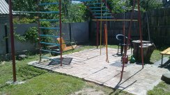 Площадка для воркаута в городе Запорожье №2270 Маленькая Современная фото