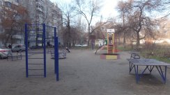 Площадка для воркаута в городе Запорожье №2614 Маленькая Современная фото