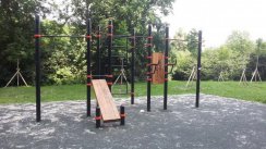 Площадка для воркаута в городе Москва №1634 Маленькая Хомуты фото