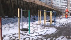 Площадка для воркаута в городе Владивосток №4966 Средняя Современная фото