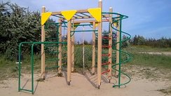 Площадка для воркаута в городе Рига №312 Маленькая Современная фото