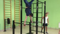 Площадка для воркаута в городе Тверь №4793 Маленькая Современная фото