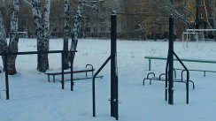 Площадка для воркаута в городе Тюмень №2001 Средняя Современная фото