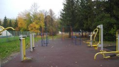 Площадка для воркаута в городе Уфа №5732 Маленькая Современная фото