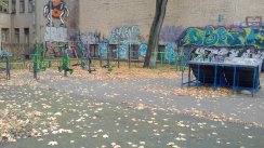 Площадка для воркаута в городе Санкт-Петербург №5823 Маленькая Современная фото