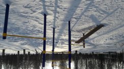 Площадка для воркаута в городе Уфа №4880 Маленькая Современная фото