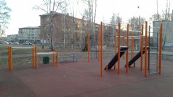 Площадка для воркаута в городе Ангарск №5063 Маленькая Современная фото