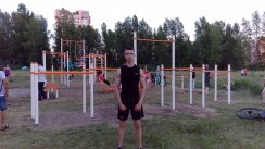 Площадка для воркаута в городе Сумы №6472 Средняя Современная фото