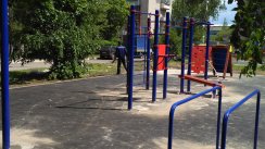 Площадка для воркаута в городе Химки №6723 Маленькая Современная фото