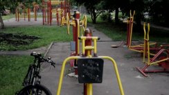 Площадка для воркаута в городе Москва №6815 Средняя Современная фото