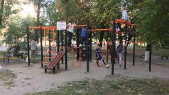 Площадка для воркаута в городе Киев №7450 Средняя Современная фото