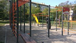 Площадка для воркаута в городе Киев №7516 Средняя Современная фото