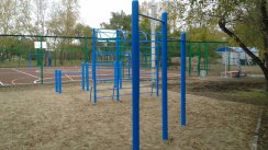 Площадка для воркаута в городе Абакан №7630 Средняя Современная фото