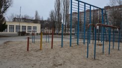 Площадка для воркаута в городе Курчатов №8074 Средняя Советская фото