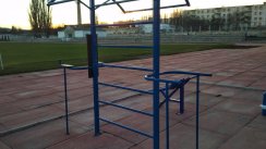 Площадка для воркаута в городе Белогорск (Крым) №7354 Средняя Хомуты фото