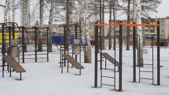 Площадка для воркаута в городе Салават №8148 Большая Современная фото