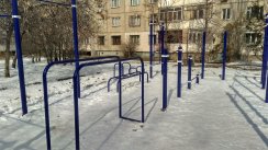 Площадка для воркаута в городе Бишкек №8150 Средняя Хомуты фото