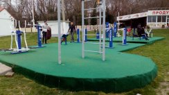 Площадка для воркаута в городе Геленджик №8313 Маленькая Современная фото