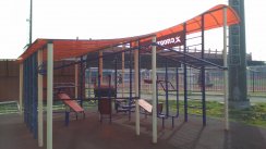 Площадка для воркаута в городе Долгопрудный №8506 Маленькая Современная фото