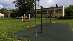 Площадка для воркаута в городе Казань №8597 Маленькая Современная фото