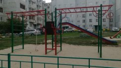 Площадка для воркаута в городе Братск №8795 Маленькая Современная фото