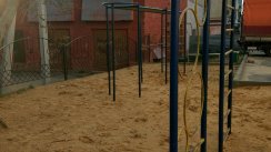 Площадка для воркаута в городе Орел №9560 Маленькая Современная фото