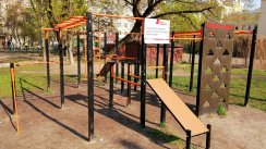 Площадка для воркаута в городе Киев №9566 Маленькая Современная фото