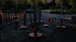 Площадка для воркаута в городе София №9620 Маленькая Современная фото