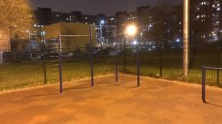 Площадка для воркаута в городе Санкт-Петербург №10368 Маленькая Современная фото