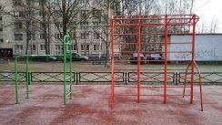 Площадка для воркаута в городе Санкт-Петербург №10397 Маленькая Современная фото