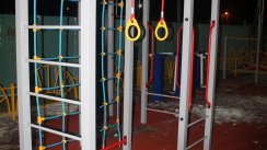 Площадка для воркаута в городе Королев №10425 Маленькая Современная фото