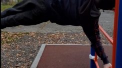 Площадка для воркаута в городе Новокузнецк №10496 Маленькая Современная фото