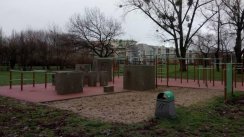 Площадка для воркаута в городе Познань №10529 Средняя Современная фото