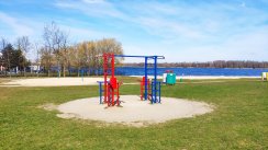 Площадка для воркаута в городе Минск №10682 Маленькая Современная фото