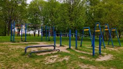 Площадка для воркаута в городе Минск №10716 Маленькая Современная фото