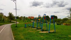 Площадка для воркаута в городе Минск №10717 Маленькая Современная фото