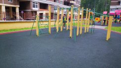 Площадка для воркаута в городе Ступино №10908 Маленькая Современная фото