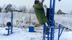 Площадка для воркаута в городе Уфа №11132 Маленькая Современная фото