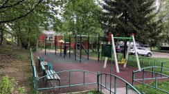 Площадка для воркаута в городе Москва №11358 Маленькая Современная фото