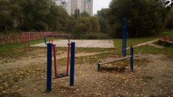 Площадка для воркаута в городе Тверь №11559 Маленькая Современная фото