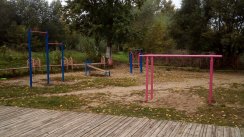 Площадка для воркаута в городе Тверь №11559 Маленькая Современная фото