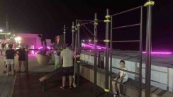 Площадка для воркаута в городе Сочи №12050 Маленькая Современная фото